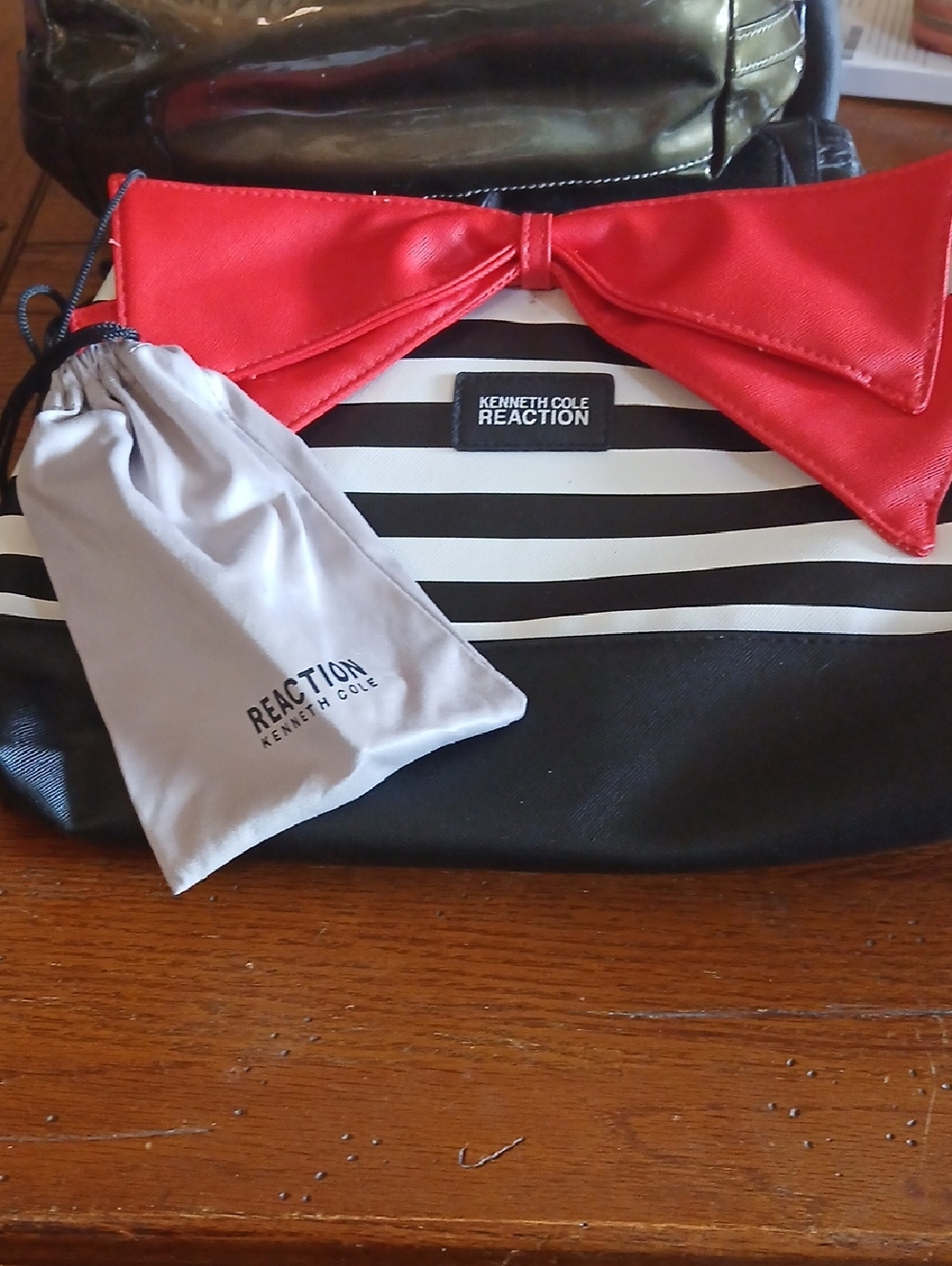 Kenneth Cole Reaction Black & White Striped Crossbody with Red Bow & Sunnies